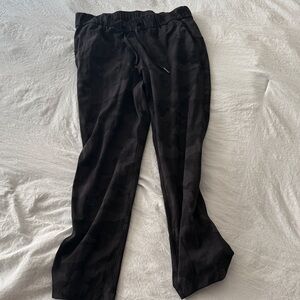 Black Camouflage Pants capri